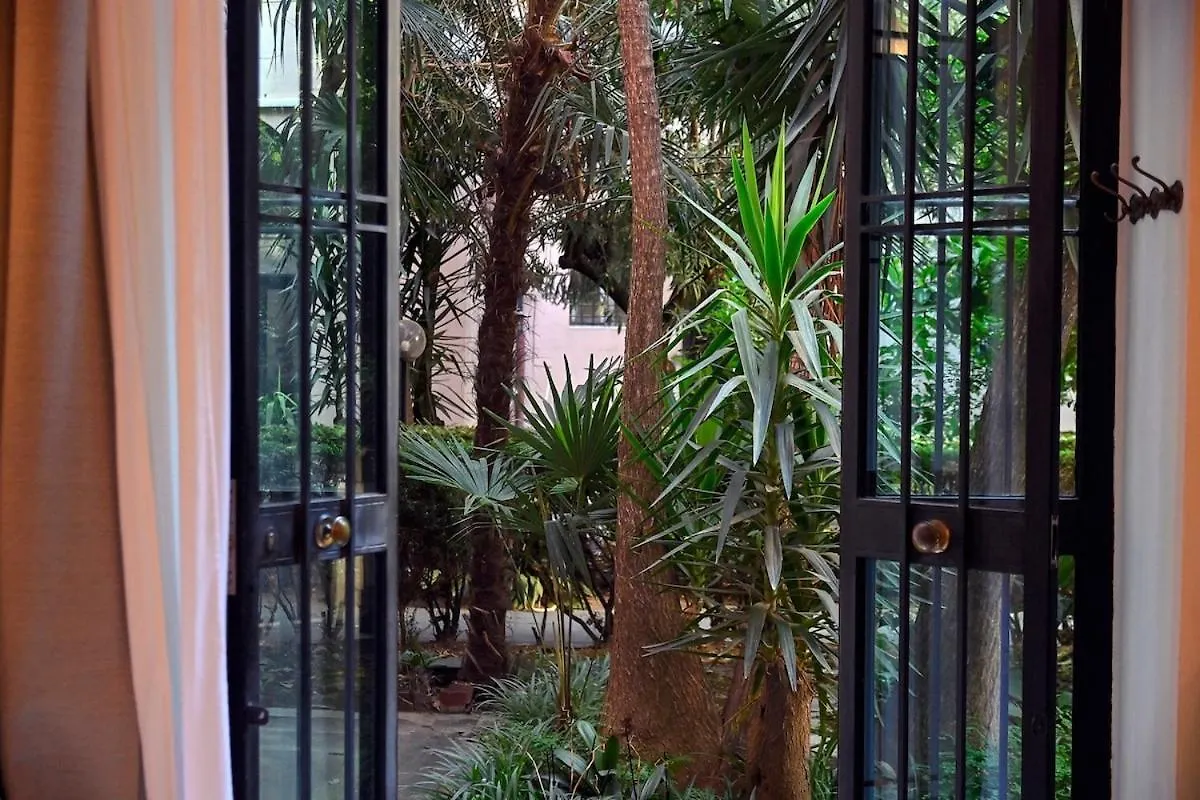 Apartment Romantic Silent Garden Italy