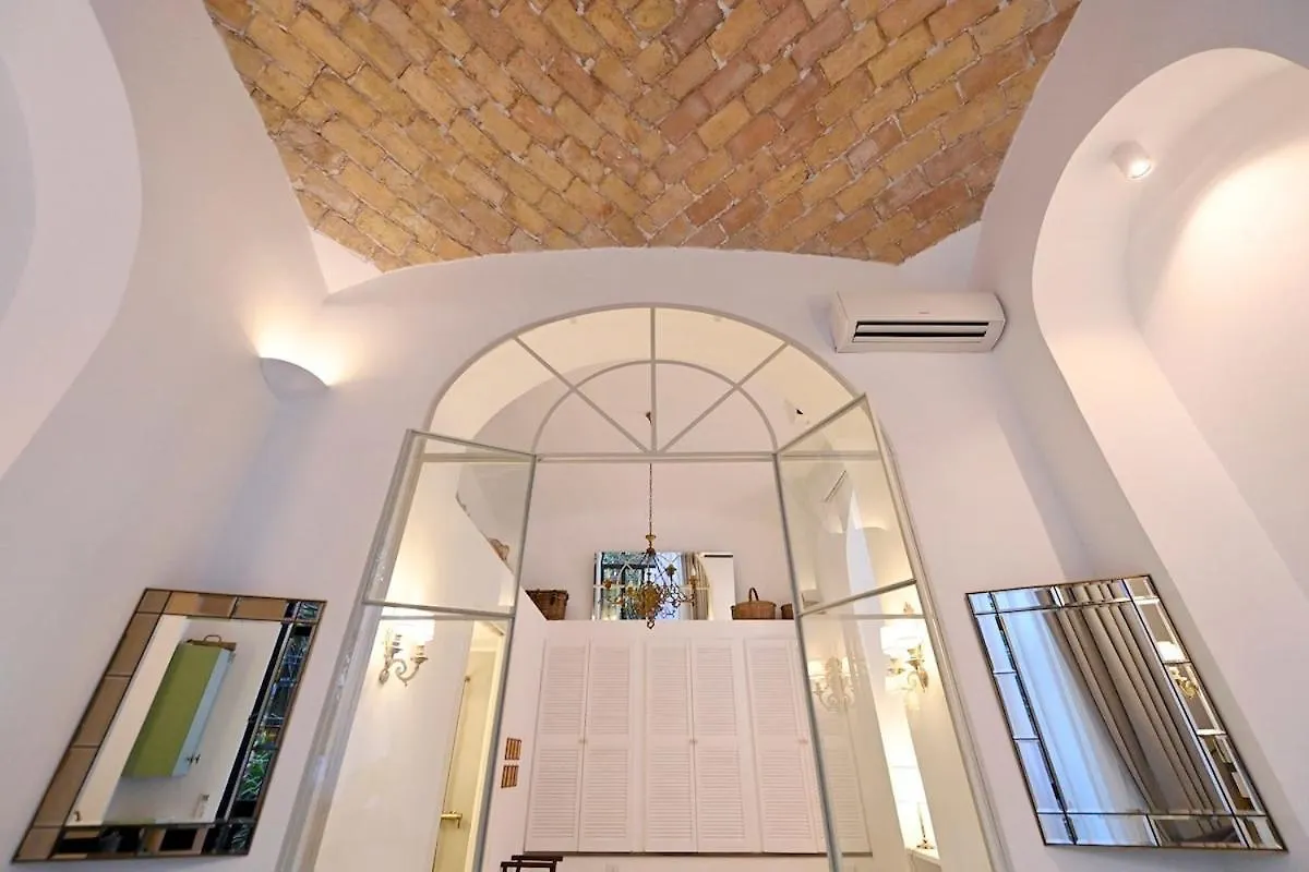 Romantic Silent Garden Apartment